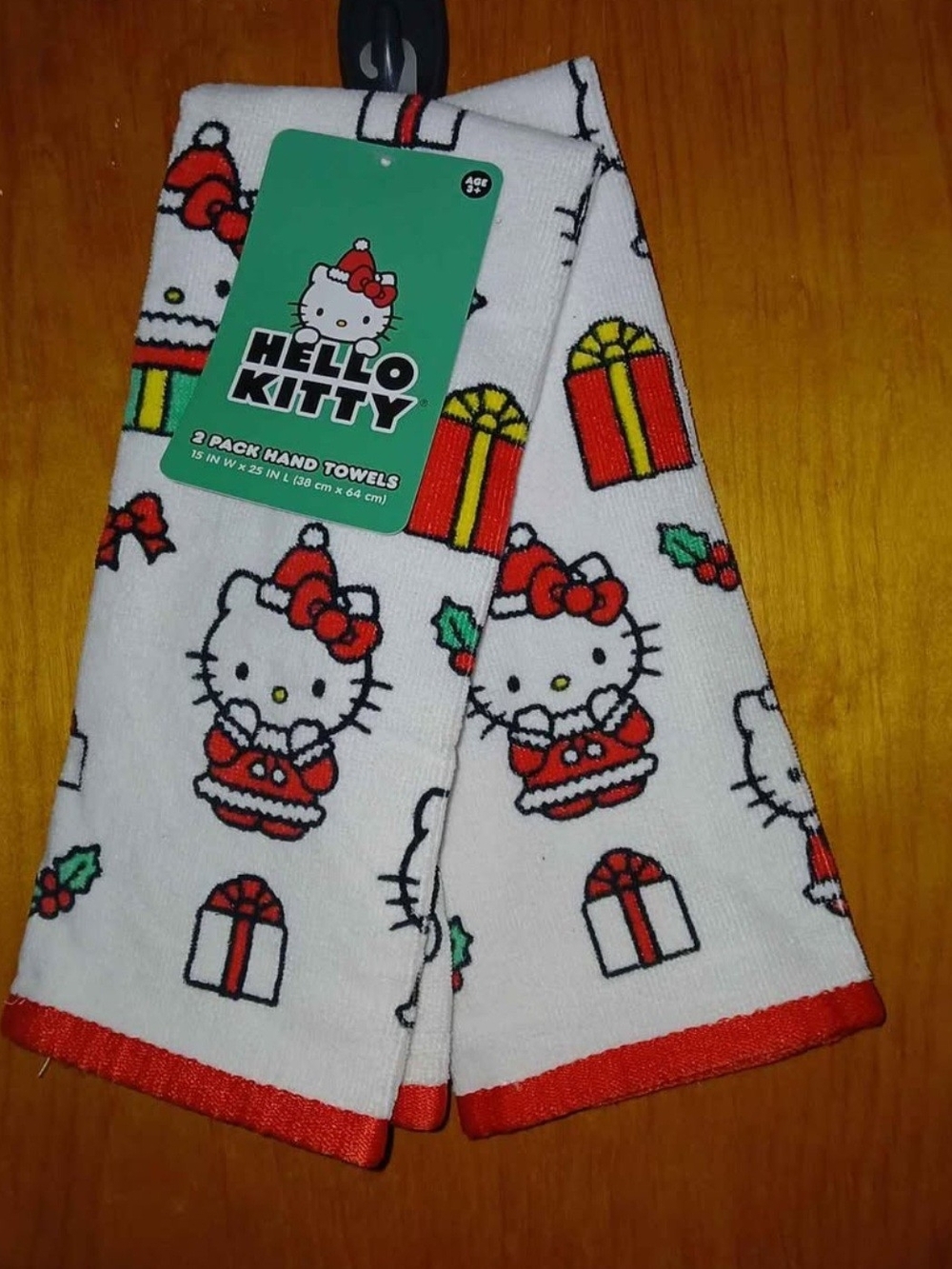 Hello Kitty 2 Pack Christmas Hand Towels